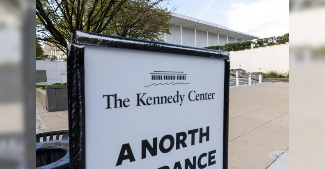 ¡ACTÚA BAJO EL ENFADO! Trump ordena el cierre de Centro Kennedy tras fallo judicial
