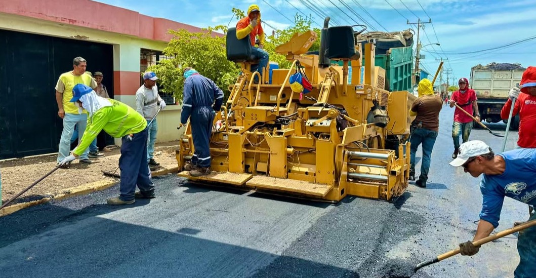 ¡PLAN ESTADAL DE ASFALTADO LLEGA A EL SOLER! Gobernación del Zulia coloca 5.500 toneladas de asfalto en San Francisco