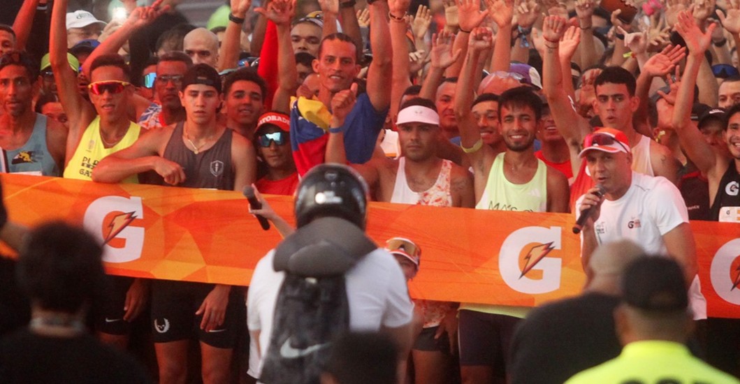 ¡PRIMER LUGAR: LUCIANI NAVARRO Y JOSÉ DANIEL GONZÁLEZ! Una marea naranja de 2.500 corredores en la ciclovía revivió la Maracaibo Rock 10K