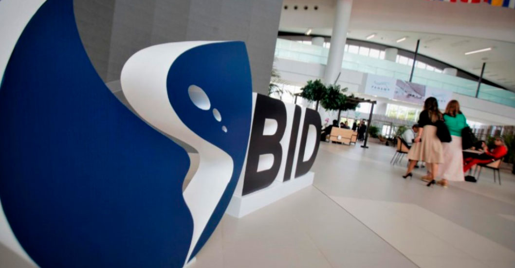 ¡RECONEXIÓN FINANCIERA! El BID diseña un plan de dos años para reactivar proyectos en Venezuela