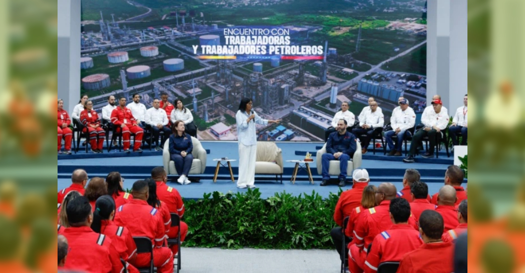 ¡DURANTE ENCUENTRO CELEBRADO EN CARACAS! Delcy Rodríguez reconoce esfuerzo de los trabajadores de la industria petrolera