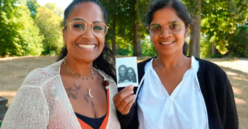 ¡PARECE DE PELÍCULA! Eran mejores amigas y una prueba de ADN reveló que son hermanas biológicas