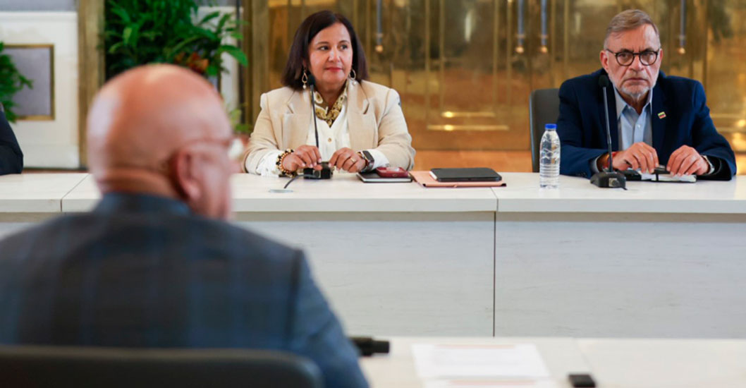 ¡NEGOCIACIÓN A PUERTAS CERRADAS! Avanza el segundo ciclo de diálogo entre el Gobierno y la oposición en Caracas