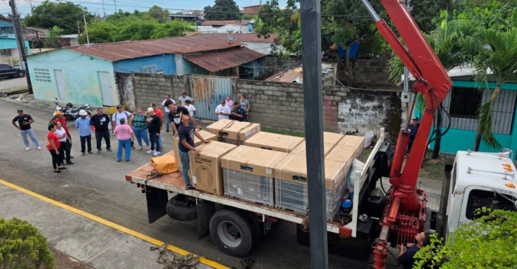 ¡MEJORAS EN EL SUR DEL LAGO! Plan Cayapa de la Salud dota con 45 toneladas de aire acondicionado a la Clínica Popular Cuatro Esquinas de Francisco Javier Pulgar