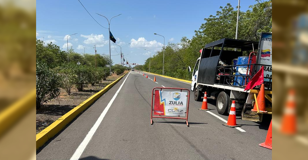 ¡TRABAJOS AVANZAN EN VARIOS FRENTES! Gobernación consolida plan de demarcación y recuperación vial en el Zulia con más de 80 kilómetros atendidos
