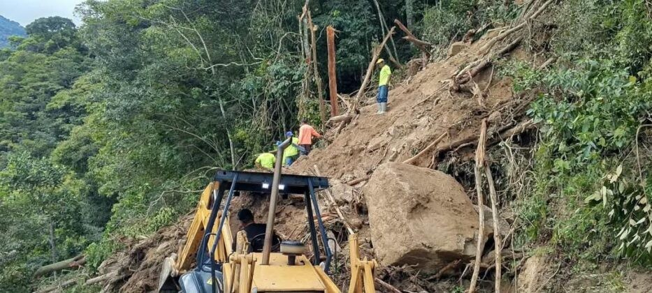 ¡TEMPORALMENTE HABILITADO! Abren paso controlado en la carretera a Choroní