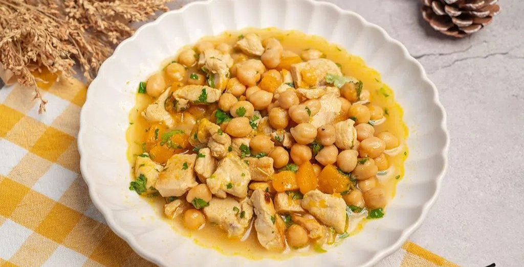 ¡COCINA AL MINUTO! Garbanzos con calabaza y pollo. Receta fácil y sana