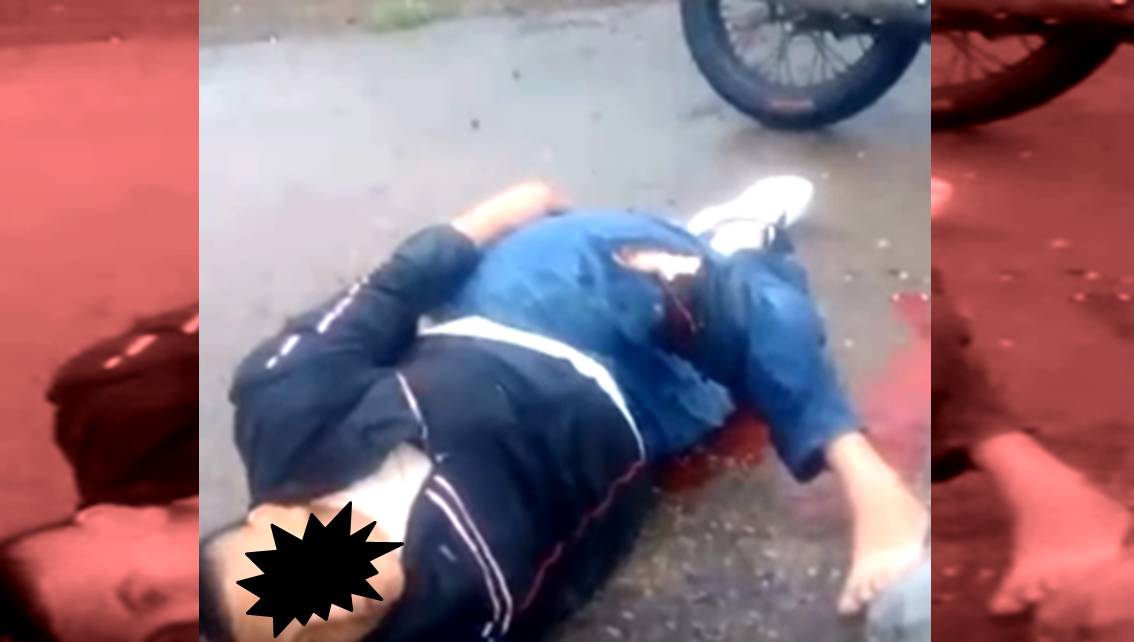 ¡GRAVEMENTE HERIDO UN MOTORIZADO! Impactante colisión entre dos motociceltas en Paraguachón || Video