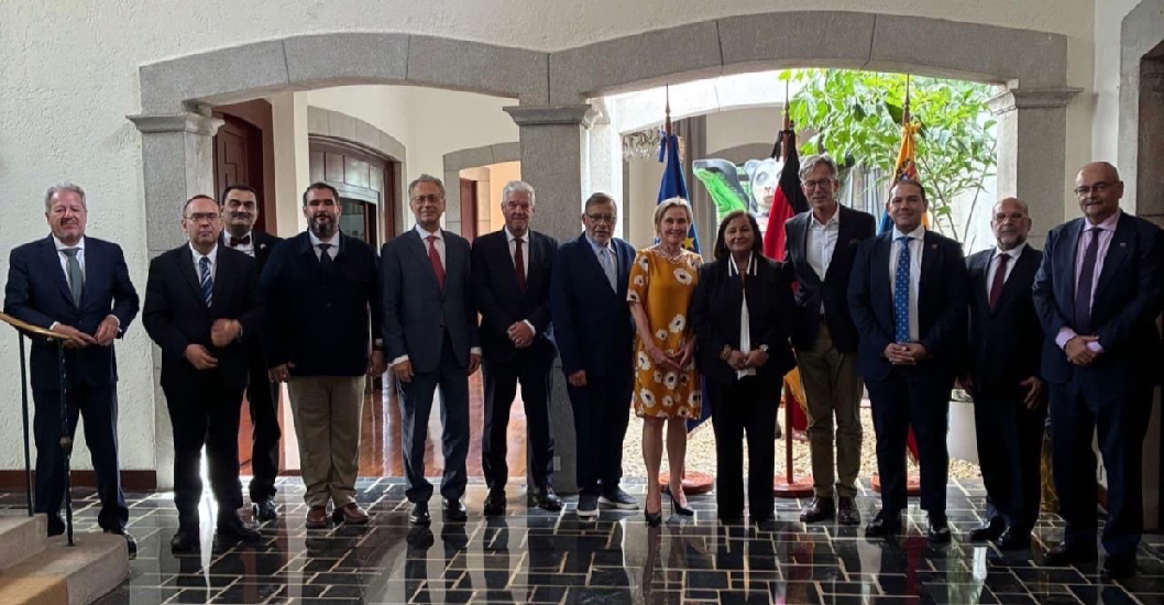 ¡ACERCAMIENTO DIPLOMÁTICO! AN2015 se reunió con embajadores de la Unión Europea para abordar el proceso de diálogo en Venezuela
