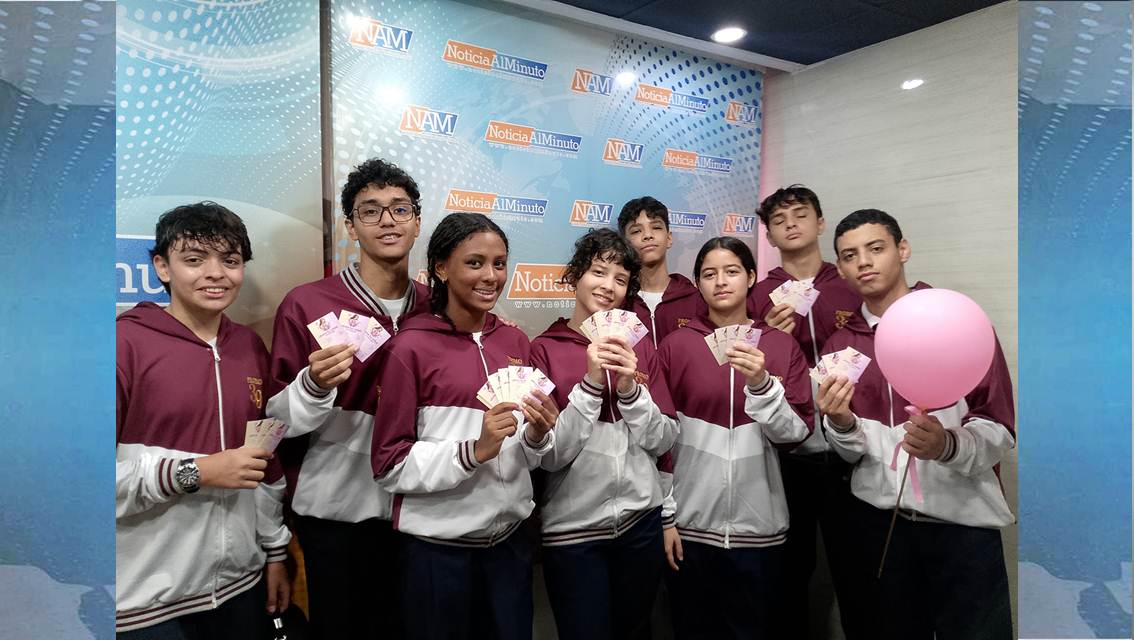 ¡ALUMNOS Y PROFESORES MASIFICAN MENSAJE DE CONSCIENCIA! Comunidad escolar del ‘Luso Venezolano’ intensifican campaña de lucha contra el cáncer de mama || Video