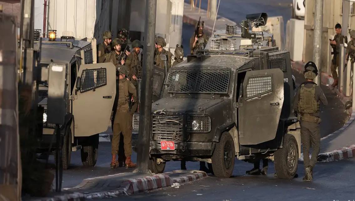 ¡NETANYAHU Y SU EJÉRCITO CERCAN A CISJORDANIA! Anuncian cierre total tras ataque palestino a región ocupada por israelíes