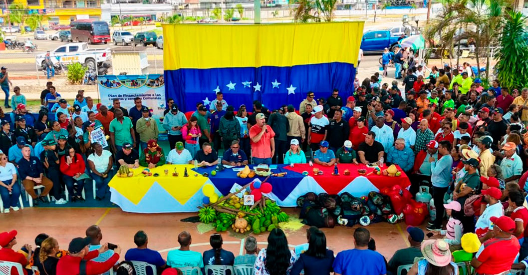 ¡RESPUESTA A LAS COMUNIDADES DEL SUR DEL LAGO! Gobernador Luis Caldera financia 11 proyectos en el municipio Sucre