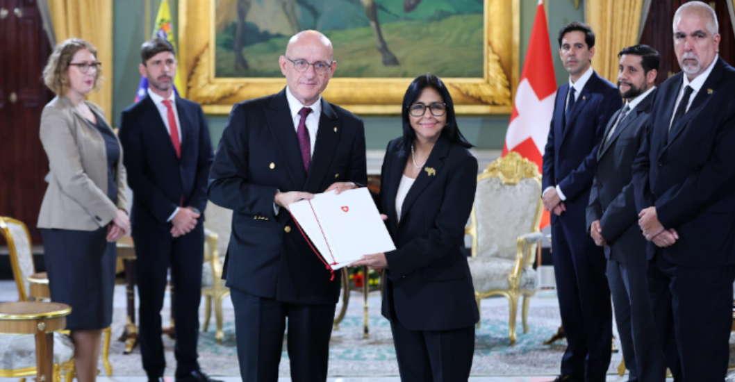 ¡JORNADA DE ATENCIÓN DIPLOMÁTICA! Delcy Rodríguez recibe Cartas Credenciales de cuatro nuevos embajadores acreditados en el país