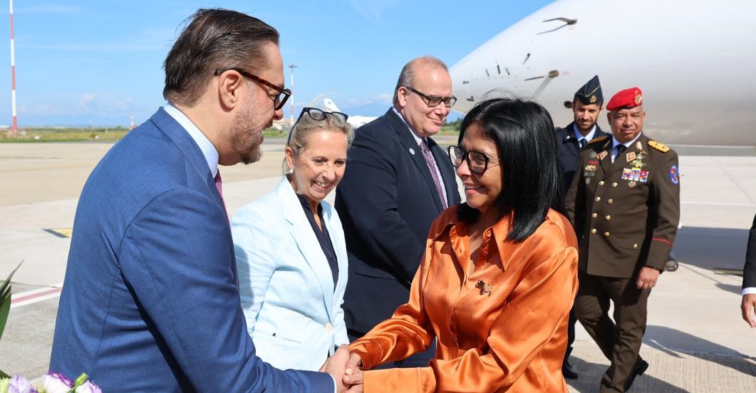¡AGENDA DE ALTO NIVEL! Presidenta (E) Delcy Rodríguez llega a Roma para participar en Foro Mundial de la FAO
