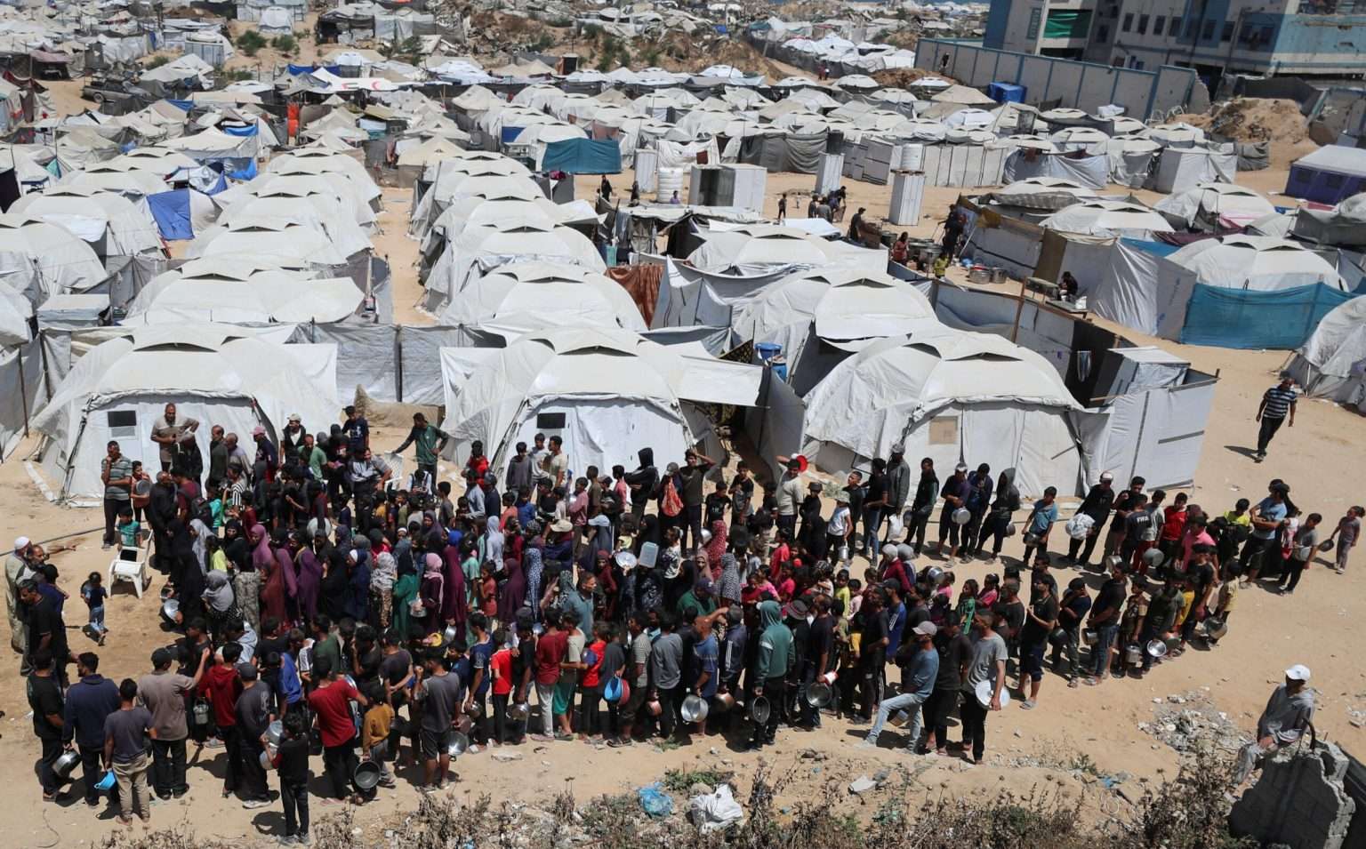 ¡SIN CARPAS NI SUMINISTROS! 950.000 desplazados están en riesgo en Gaza