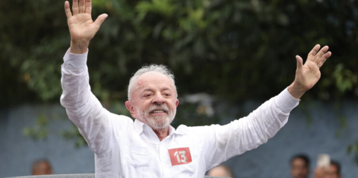 ¡TRIUNFO EN URNAS! Lula derrota a Flávio Bolsonaro y gana un cuarto mandato presidencial en Brasil