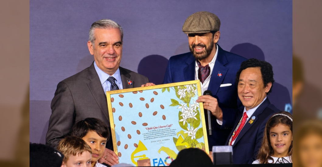 ¡CLÁSICO DEL MERENGUE! Del campo a la FAO: “Ojalá que llueva café” inspira un homenaje especial a Juan Luis Guerra