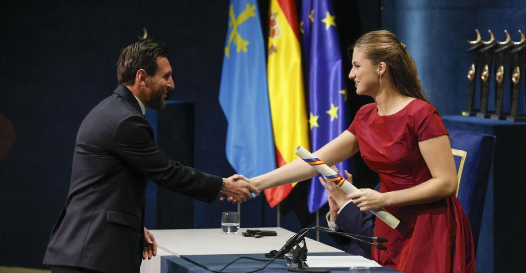 ¡MAS ALLÁ DE SU DESCOLLANTE APORTE AL FÚTBOL! Messi recibe en Oviedo el Premio Princesa de Asturias de los Deportes