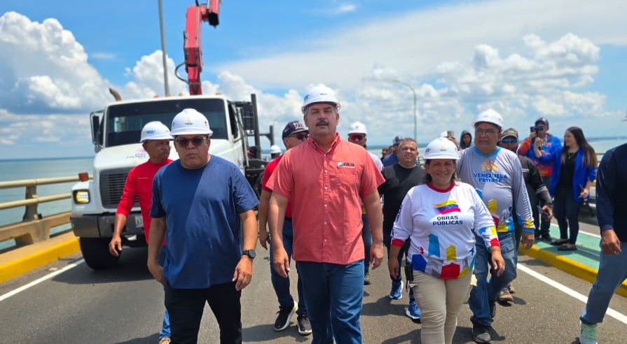 ¡IMPORTANTE ARTERIA VIAL! Gobernador Luis Caldera da inicio a trabajo de reconstrucción  del sistema de iluminación del Puente General Rafael Urdaneta