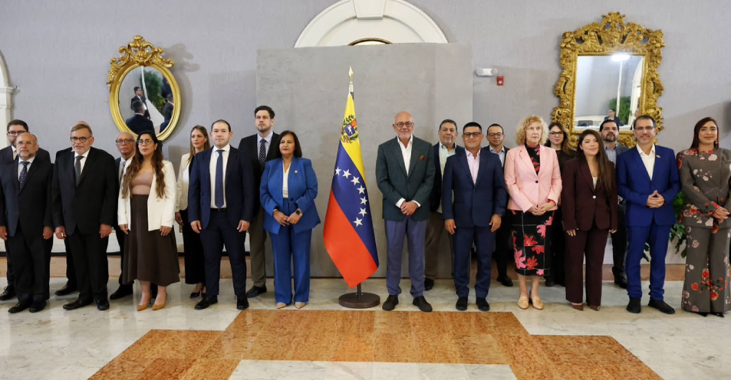 ¡AVANZAN EN TEMAS CRUCIALES! Concluye tercer ciclo de conversaciones entre el Gobierno y AN de 2015