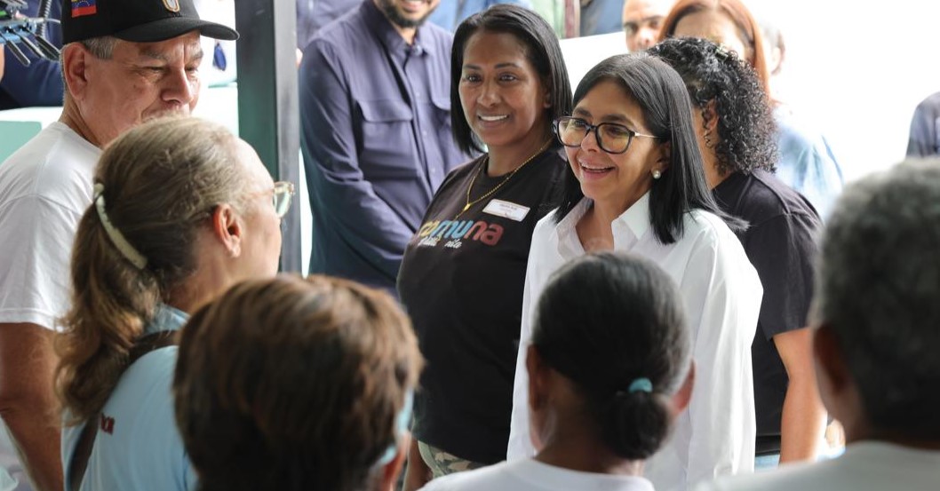 ¡PREVIO A LA CONSULTA POPULAR! Presidenta Delcy Rodríguez inspecciona Base de Misiones en Comuna Villa Zoila de la Cota 905