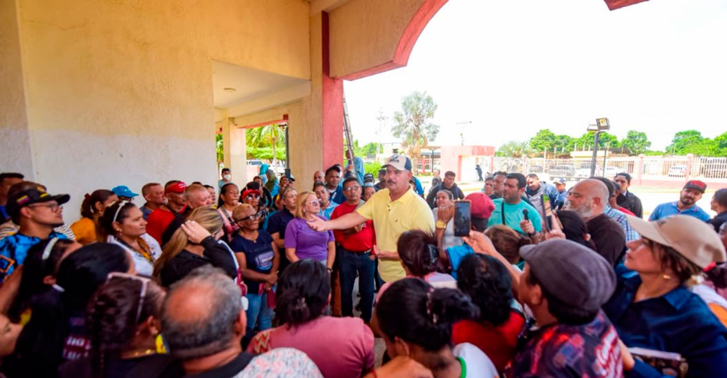 ¡RESPUESTA DIRECTA AL OESTE DE MARACAIBO! Gobernador Luis Caldera inicia trabajos de rehabilitación integral en la Clínica Popular II «Plateja», de Maracaibo