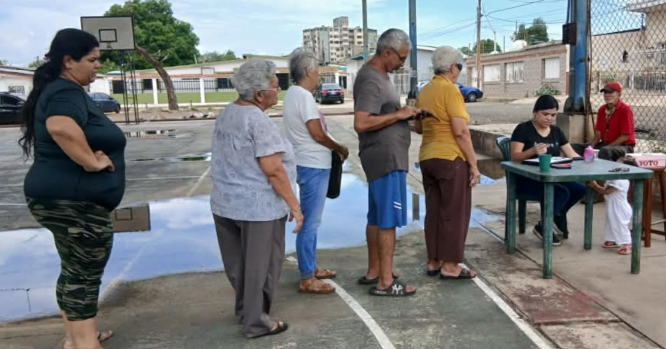¡DEMOCRACIA DESDE LAS BASES! 20 consejos comunales de Maracaibo renovaron sus vocerías el fin de semana