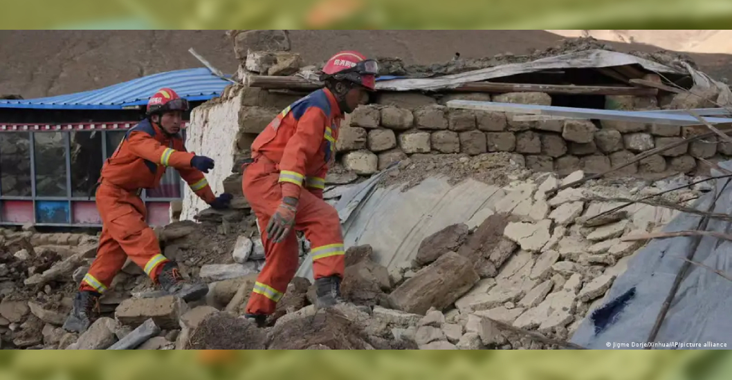 ¡CONTABILIZAN MÁS DE 300 VIVIENDAS DERRUMBADAS! Terremoto deja al menos 16 muertos en región china de Tíbet