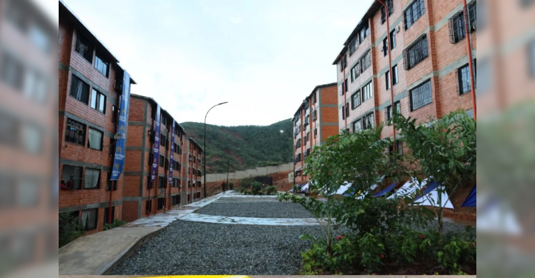 ¡RETORNO SEGURO PARA 2.279 FAMILIAS! Gobierno nacional entrega 607 viviendas rehabilitadas mediante el Plan Venezuela Renace