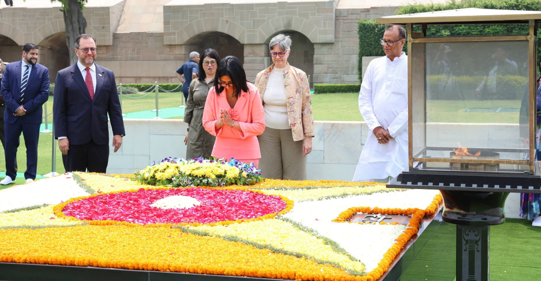 ¡RESPETO POR EL LÍDER DE LA INDIA! ‎Venezuela rinde homenaje a Mahatma Gandhi a 157 años de su natalicio