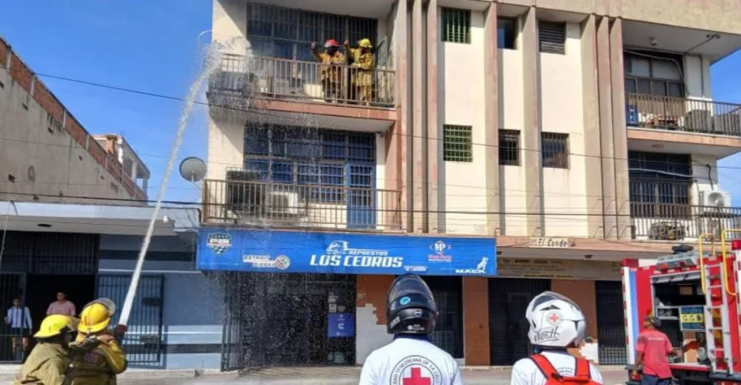 ¡EMERGENCIA CONTROLADA! Incendio de planta eléctrica causó alarma en edificio de Puerto Cabello