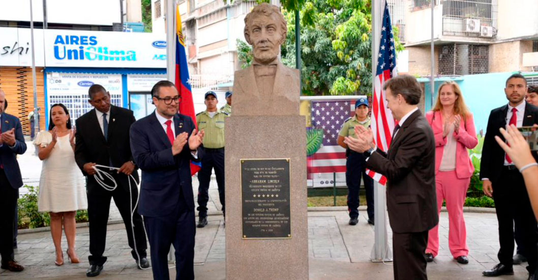 ¡REINAGURACIÓN EN BARUTA! La Embajada de EE. UU. entrega la restaurada Plaza Lincoln en Caracas