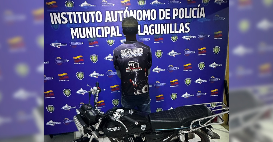 ¡SERÁ PASADO AL MP! PoliLagunillas detuvo a joven por realizar motopiruetas y resistirse a la autoridad
