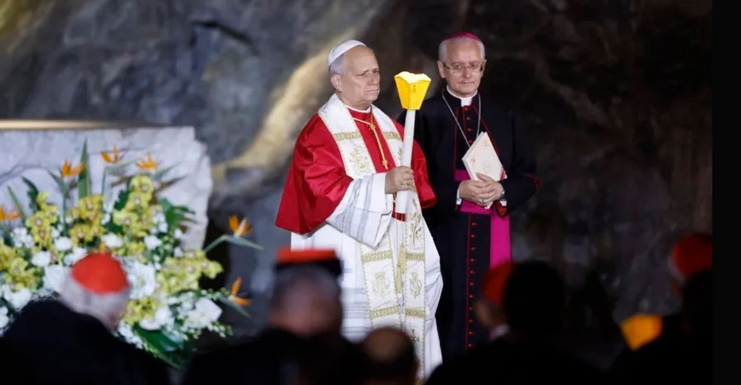 ¡HASTA EL 20 DE OCTUBRE! Vaticano suspende agenda del papa León XIV por intervención quirúrgica pulmonar